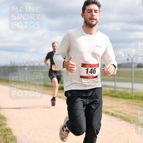 14.09.2025 - Airport Race Dr. Thomas Lammeyer http://msf.ph/oto/8862543 14.09.2025 12:01:31 Laufen 780, 146 meine-sportfotos.de