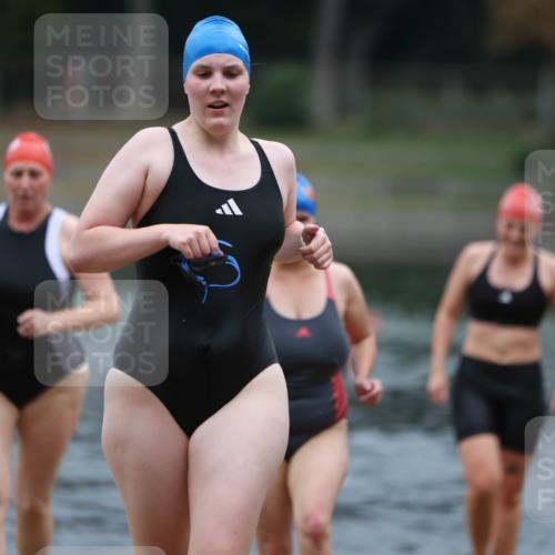 14.09.2025 - Stadtparktriathlon Michael Strokosch http://msf.ph/oto/8862548 14.09.2025 09:51:44 Schwimmen 518, 531, 558, 559, 568, 582, 601 meine-sportfotos.de