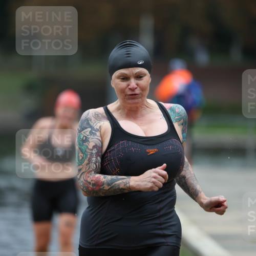 14.09.2025 - Stadtparktriathlon Michael Strokosch http://msf.ph/oto/8862550 14.09.2025 09:51:45 Schwimmen 518, 531, 558, 559, 568, 582, 601 meine-sportfotos.de
