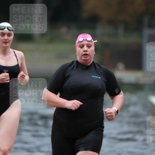 14.09.2025 - Stadtparktriathlon Michael Strokosch http://msf.ph/oto/8862579 14.09.2025 09:52:10 Schwimmen 562, 599, 615 meine-sportfotos.de