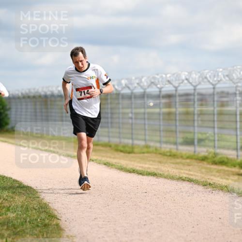 14.09.2025 - Airport Race Dr. Thomas Lammeyer http://msf.ph/oto/8862581 14.09.2025 12:01:36 Laufen 714 meine-sportfotos.de