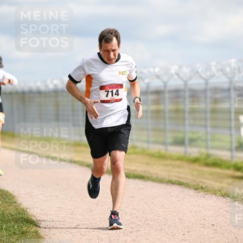 14.09.2025 - Airport Race Dr. Thomas Lammeyer http://msf.ph/oto/8862606 14.09.2025 12:01:37 Laufen 714 meine-sportfotos.de