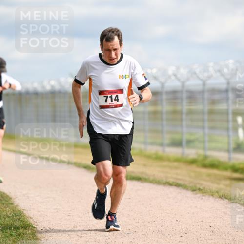 14.09.2025 - Airport Race Dr. Thomas Lammeyer http://msf.ph/oto/8862609 14.09.2025 12:01:37 Laufen 714 meine-sportfotos.de