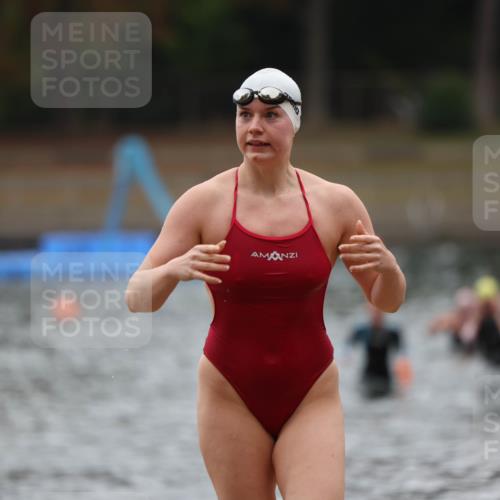 14.09.2025 - Stadtparktriathlon Michael Strokosch http://msf.ph/oto/8862632 14.09.2025 10:09:31 Schwimmen 629, 717 meine-sportfotos.de