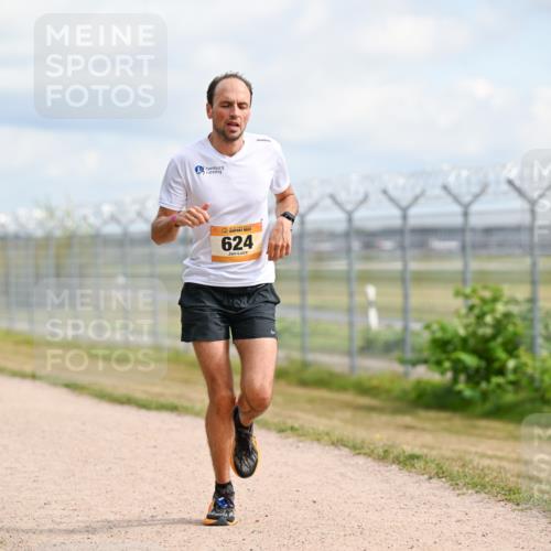 14.09.2025 - Airport Race Dr. Thomas Lammeyer http://msf.ph/oto/8862653 14.09.2025 12:01:44 Laufen 624 meine-sportfotos.de