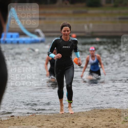14.09.2025 - Stadtparktriathlon Michael Strokosch http://msf.ph/oto/8862674 14.09.2025 10:09:42 Schwimmen 681, 706, 717 meine-sportfotos.de