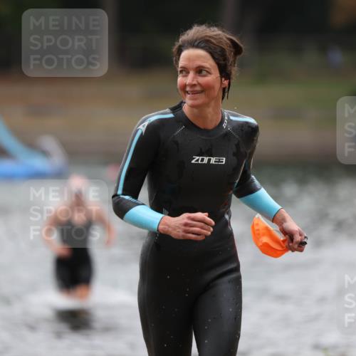 14.09.2025 - Stadtparktriathlon Michael Strokosch http://msf.ph/oto/8862683 14.09.2025 10:09:45 Schwimmen 624, 681, 706, 717 meine-sportfotos.de