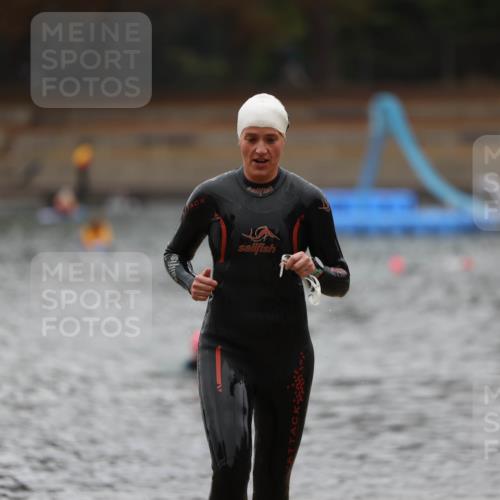 14.09.2025 - Stadtparktriathlon Michael Strokosch http://msf.ph/oto/8862733 14.09.2025 10:10:24 Schwimmen 642, 718 meine-sportfotos.de
