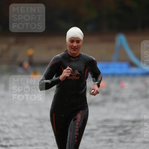 14.09.2025 - Stadtparktriathlon Michael Strokosch http://msf.ph/oto/8862735 14.09.2025 10:10:24 Schwimmen 642, 718 meine-sportfotos.de