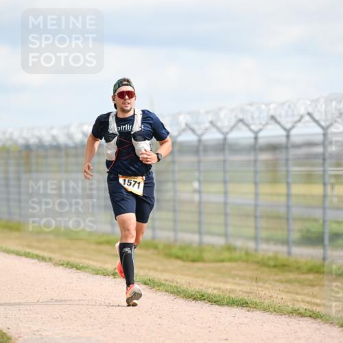 14.09.2025 - Airport Race Dr. Thomas Lammeyer http://msf.ph/oto/8862756 14.09.2025 12:01:56 Laufen 1571 meine-sportfotos.de