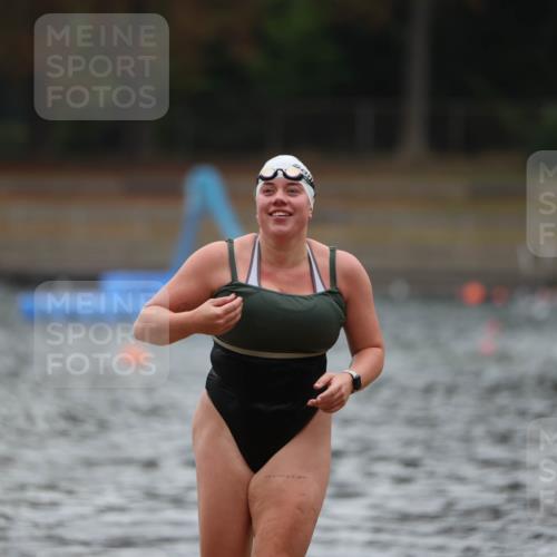 14.09.2025 - Stadtparktriathlon Michael Strokosch http://msf.ph/oto/8862786 14.09.2025 10:11:18 Schwimmen 628 meine-sportfotos.de