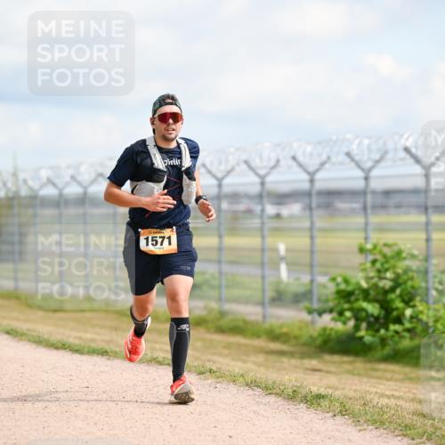 14.09.2025 - Airport Race Dr. Thomas Lammeyer http://msf.ph/oto/8862793 14.09.2025 12:01:58 Laufen 1571 meine-sportfotos.de