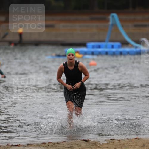14.09.2025 - Stadtparktriathlon Michael Strokosch http://msf.ph/oto/8862798 14.09.2025 10:11:53 Schwimmen 630 meine-sportfotos.de