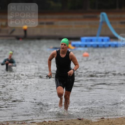 14.09.2025 - Stadtparktriathlon Michael Strokosch http://msf.ph/oto/8862799 14.09.2025 10:11:54 Schwimmen 630 meine-sportfotos.de