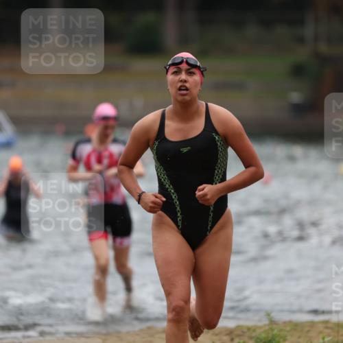 14.09.2025 - Stadtparktriathlon Michael Strokosch http://msf.ph/oto/8862827 14.09.2025 10:12:09 Schwimmen 622, 651, 662 meine-sportfotos.de