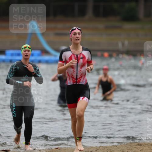14.09.2025 - Stadtparktriathlon Michael Strokosch http://msf.ph/oto/8862833 14.09.2025 10:12:10 Schwimmen 622, 651, 662 meine-sportfotos.de