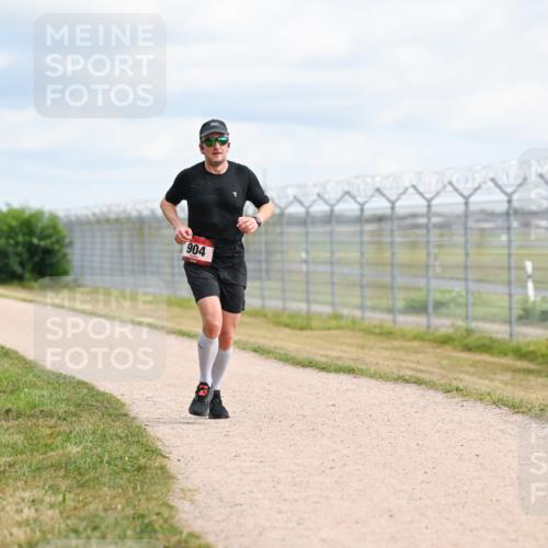 14.09.2025 - Airport Race Dr. Thomas Lammeyer http://msf.ph/oto/8862926 14.09.2025 12:02:22 Laufen 904 meine-sportfotos.de