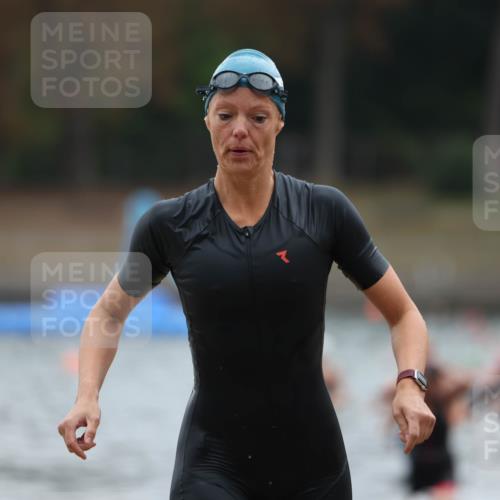 14.09.2025 - Stadtparktriathlon Michael Strokosch http://msf.ph/oto/8862941 14.09.2025 10:13:21 Schwimmen 632, 641, 659, 661, 688, 702, 716 meine-sportfotos.de