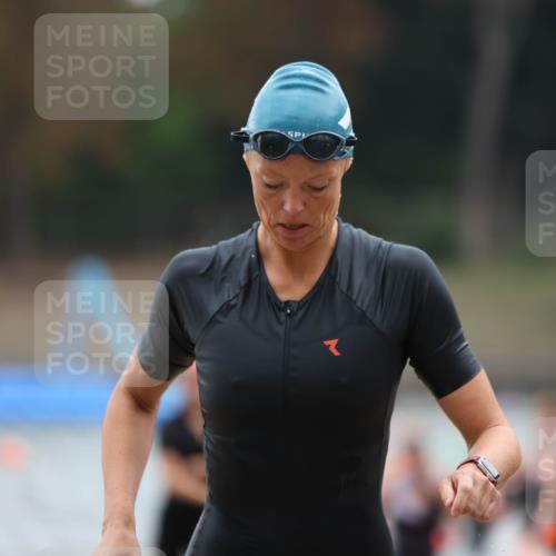 14.09.2025 - Stadtparktriathlon Michael Strokosch http://msf.ph/oto/8862944 14.09.2025 10:13:21 Schwimmen 632, 641, 659, 661, 688, 702, 716 meine-sportfotos.de