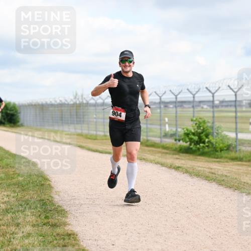 14.09.2025 - Airport Race Dr. Thomas Lammeyer http://msf.ph/oto/8862958 14.09.2025 12:02:24 Laufen 904 meine-sportfotos.de