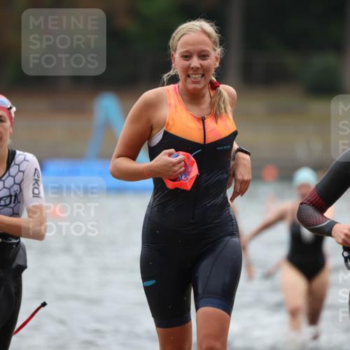 14.09.2025 - Stadtparktriathlon Michael Strokosch http://msf.ph/oto/8862988 14.09.2025 10:13:34 Schwimmen 637, 639, 641, 677, 679, 685, 694, 695 meine-sportfotos.de