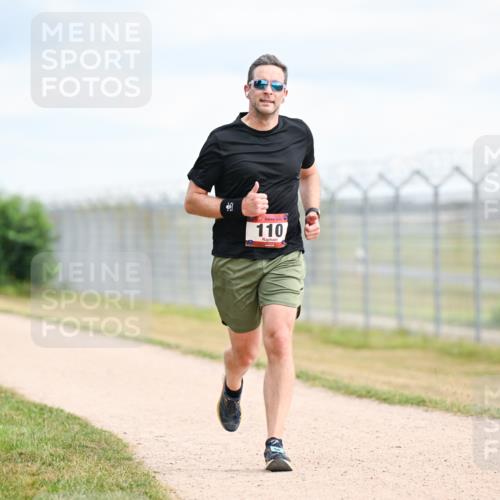 14.09.2025 - Airport Race Dr. Thomas Lammeyer http://msf.ph/oto/8862990 14.09.2025 12:02:29 Laufen 110 meine-sportfotos.de