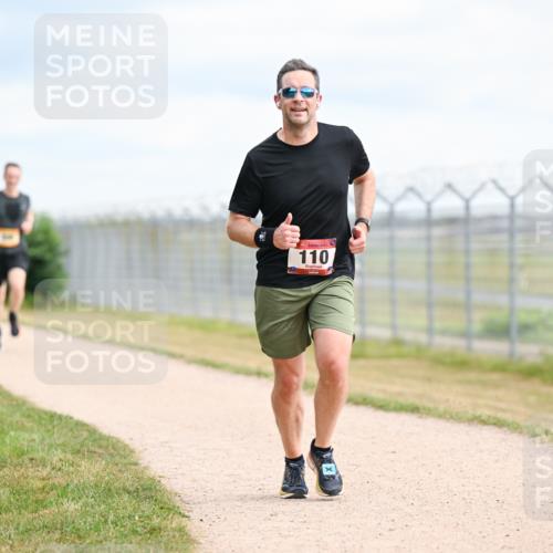 14.09.2025 - Airport Race Dr. Thomas Lammeyer http://msf.ph/oto/8863001 14.09.2025 12:02:29 Laufen 110 meine-sportfotos.de