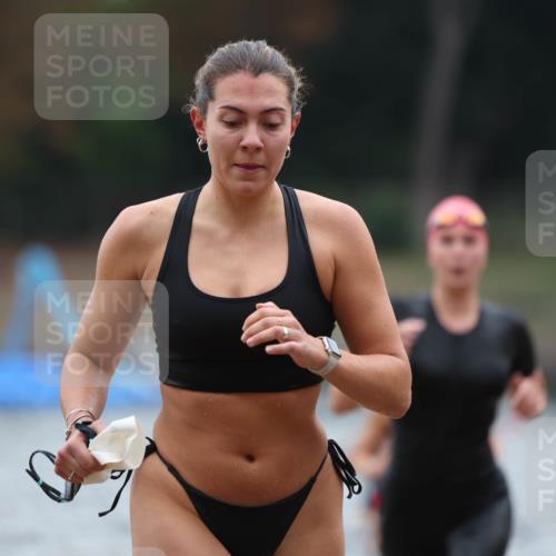 14.09.2025 - Stadtparktriathlon Michael Strokosch http://msf.ph/oto/8863011 14.09.2025 10:13:41 Schwimmen 639, 648, 657, 679, 685, 694 meine-sportfotos.de