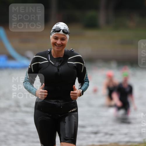 14.09.2025 - Stadtparktriathlon Michael Strokosch http://msf.ph/oto/8863066 14.09.2025 10:13:57 Schwimmen 627, 697, 712 meine-sportfotos.de