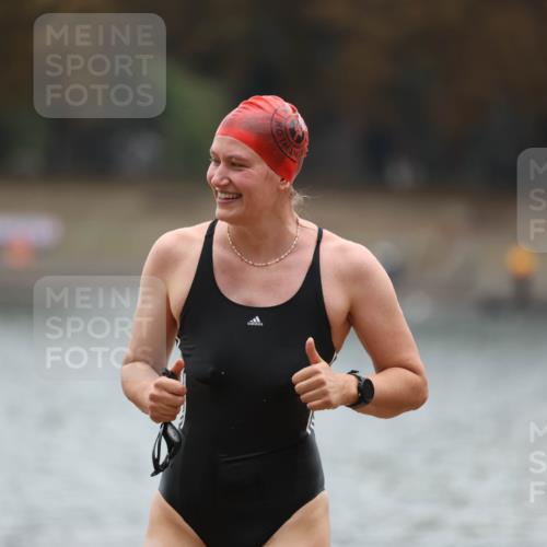 14.09.2025 - Stadtparktriathlon Michael Strokosch http://msf.ph/oto/8863136 14.09.2025 10:14:23 Schwimmen 647, 650, 683, 698, 704, 720 meine-sportfotos.de
