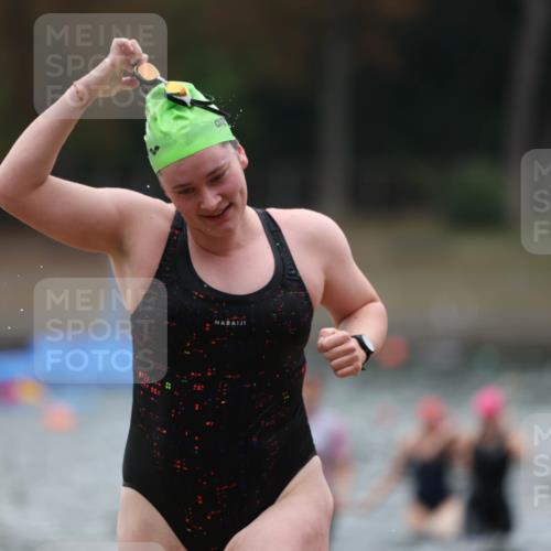 14.09.2025 - Stadtparktriathlon Michael Strokosch http://msf.ph/oto/8863149 14.09.2025 10:14:28 Schwimmen 650, 654, 698, 704, 710 meine-sportfotos.de