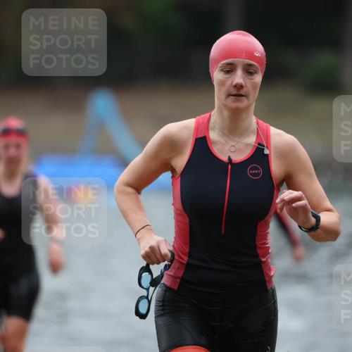 14.09.2025 - Stadtparktriathlon Michael Strokosch http://msf.ph/oto/8863205 14.09.2025 10:15:13 Schwimmen 621, 626, 636, 691, 699, 705 meine-sportfotos.de