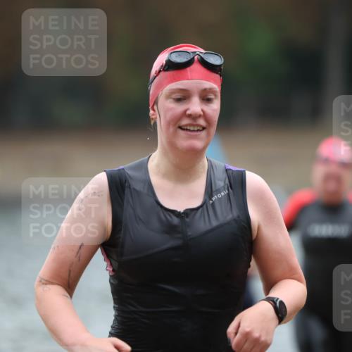 14.09.2025 - Stadtparktriathlon Michael Strokosch http://msf.ph/oto/8863215 14.09.2025 10:15:16 Schwimmen 621, 626, 636, 691 meine-sportfotos.de