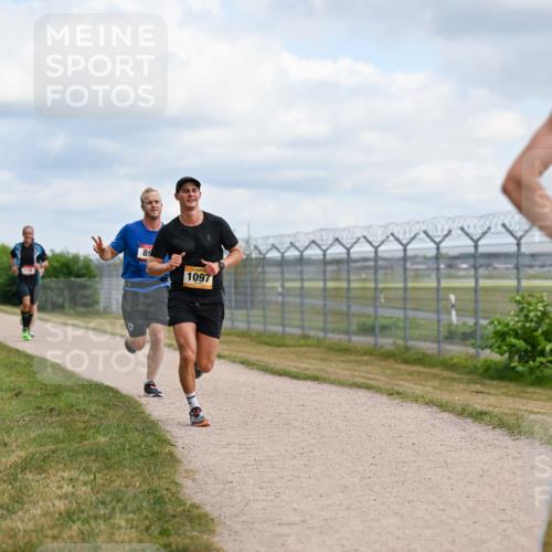 14.09.2025 - Airport Race Dr. Thomas Lammeyer http://msf.ph/oto/8863319 14.09.2025 12:02:55 Laufen 89, 1097, 2181 meine-sportfotos.de