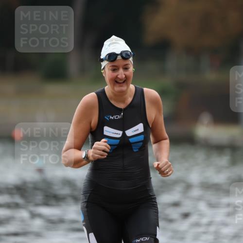 14.09.2025 - Stadtparktriathlon Michael Strokosch http://msf.ph/oto/8863330 14.09.2025 10:17:41 Schwimmen 643, 686 meine-sportfotos.de