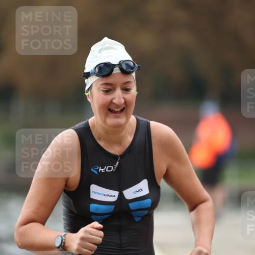 14.09.2025 - Stadtparktriathlon Michael Strokosch http://msf.ph/oto/8863337 14.09.2025 10:17:42 Schwimmen 643, 686 meine-sportfotos.de