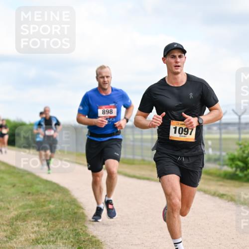 14.09.2025 - Airport Race Dr. Thomas Lammeyer http://msf.ph/oto/8863349 14.09.2025 12:02:57 Laufen 898, 1097 meine-sportfotos.de
