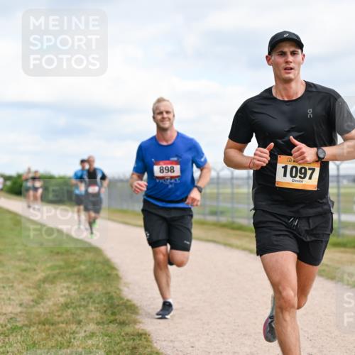 14.09.2025 - Airport Race Dr. Thomas Lammeyer http://msf.ph/oto/8863364 14.09.2025 12:02:58 Laufen 898, 1097 meine-sportfotos.de