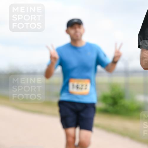 14.09.2025 - Airport Race Dr. Thomas Lammeyer http://msf.ph/oto/8863422 14.09.2025 12:03:02 Laufen 1422 meine-sportfotos.de