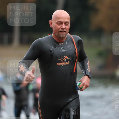 14.09.2025 - Stadtparktriathlon Michael Strokosch http://msf.ph/oto/8863529 14.09.2025 10:30:30 Schwimmen 727, 752, 761, 767, 769, 770, 777, 798 meine-sportfotos.de