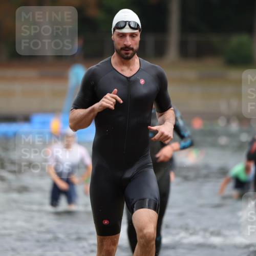 14.09.2025 - Stadtparktriathlon Michael Strokosch http://msf.ph/oto/8863541 14.09.2025 10:30:33 Schwimmen 727, 743, 752, 767, 769, 770, 798 meine-sportfotos.de
