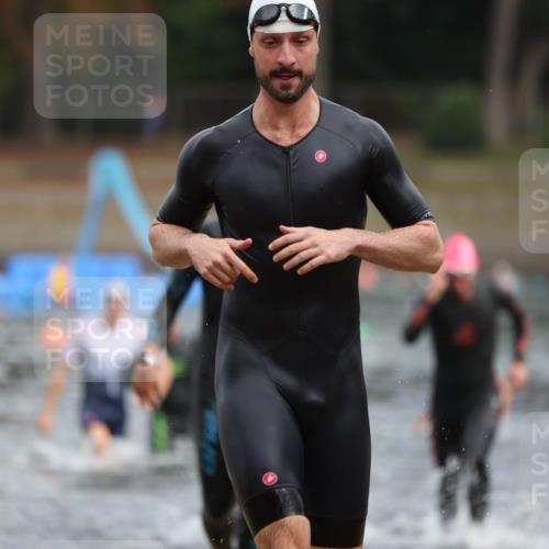 14.09.2025 - Stadtparktriathlon Michael Strokosch http://msf.ph/oto/8863544 14.09.2025 10:30:34 Schwimmen 727, 743, 752, 767, 769, 770, 798 meine-sportfotos.de