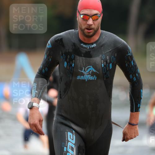14.09.2025 - Stadtparktriathlon Michael Strokosch http://msf.ph/oto/8863554 14.09.2025 10:30:38 Schwimmen 727, 730, 743, 752, 767, 769, 770, 817 meine-sportfotos.de