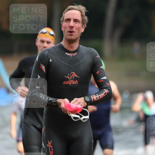 14.09.2025 - Stadtparktriathlon Michael Strokosch http://msf.ph/oto/8863558 14.09.2025 10:30:39 Schwimmen 727, 730, 743, 767, 769, 770, 817 meine-sportfotos.de
