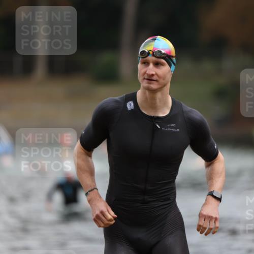 14.09.2025 - Stadtparktriathlon Michael Strokosch http://msf.ph/oto/8863616 14.09.2025 10:31:34 Schwimmen 764 meine-sportfotos.de