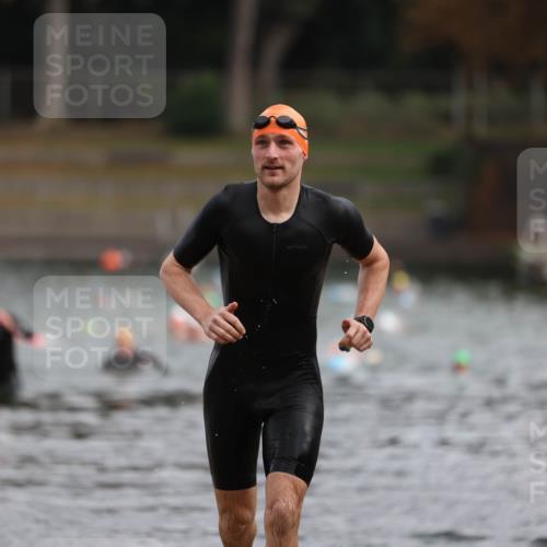 14.09.2025 - Stadtparktriathlon Michael Strokosch http://msf.ph/oto/8863657 14.09.2025 10:31:58 Schwimmen 737 meine-sportfotos.de