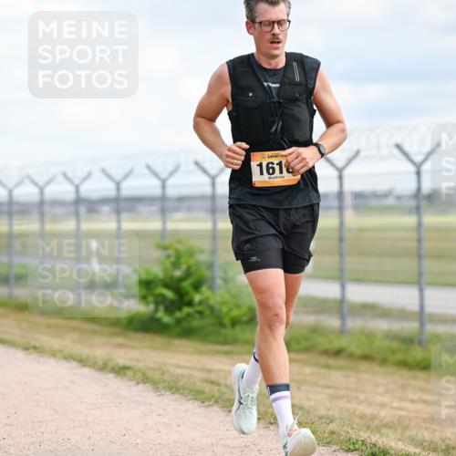 14.09.2025 - Airport Race Dr. Thomas Lammeyer http://msf.ph/oto/8863671 14.09.2025 12:03:32 Laufen 161 meine-sportfotos.de