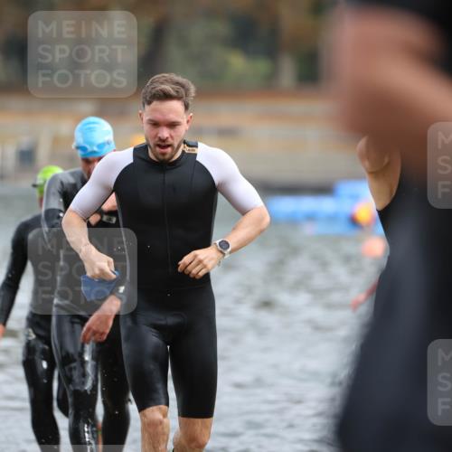 14.09.2025 - Stadtparktriathlon Michael Strokosch http://msf.ph/oto/8863697 14.09.2025 10:32:24 Schwimmen 732, 748, 753, 758, 759, 780, 782, 785, 796, 799, 800 meine-sportfotos.de