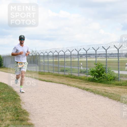 14.09.2025 - Airport Race Dr. Thomas Lammeyer http://msf.ph/oto/8863701 14.09.2025 12:03:35 Laufen 938, 938 meine-sportfotos.de