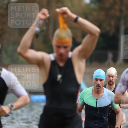 14.09.2025 - Stadtparktriathlon Michael Strokosch http://msf.ph/oto/8863702 14.09.2025 10:32:26 Schwimmen 732, 748, 758, 759, 780, 782, 785, 796, 799, 800, 801 meine-sportfotos.de